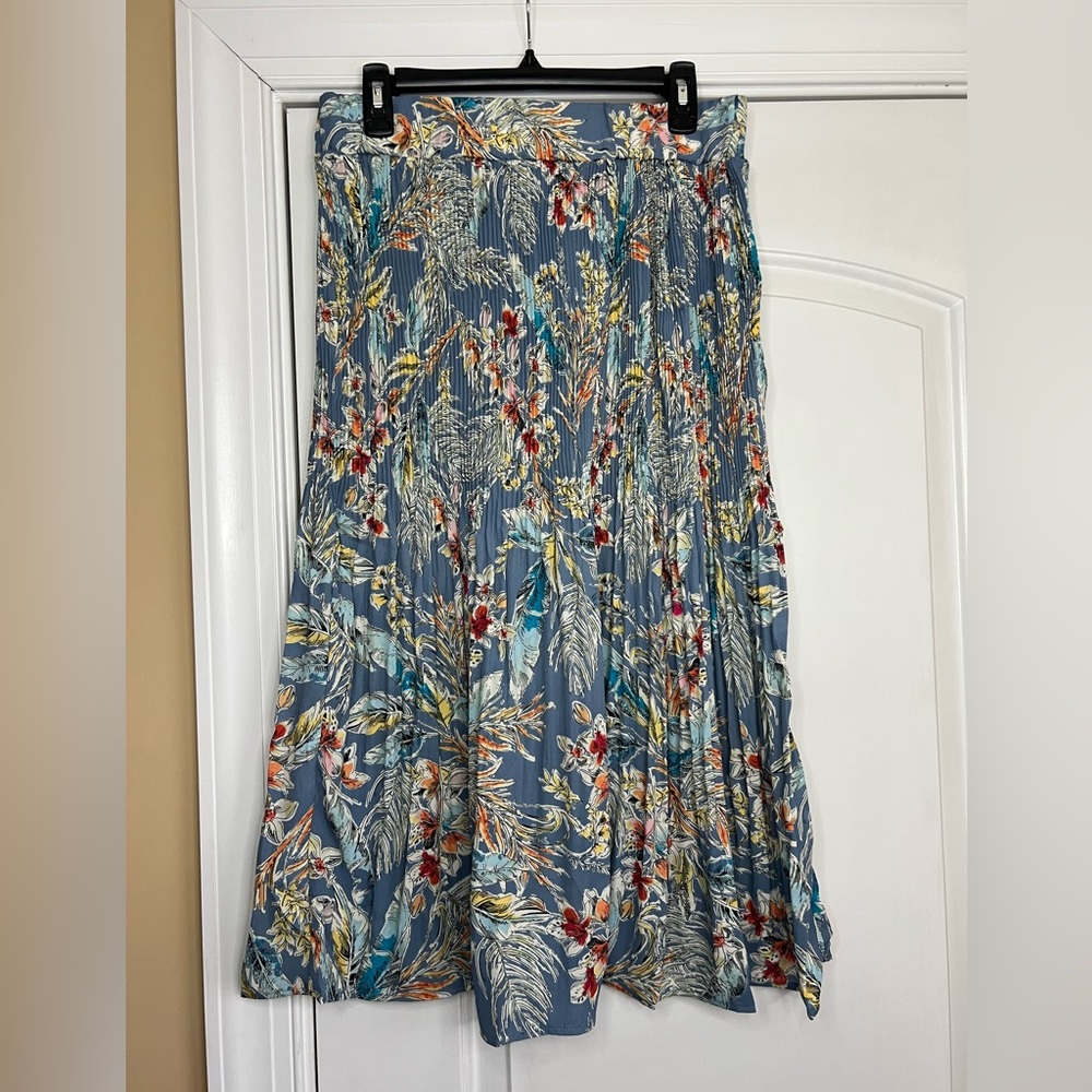 Status by Chenault Blue Floral Skirt